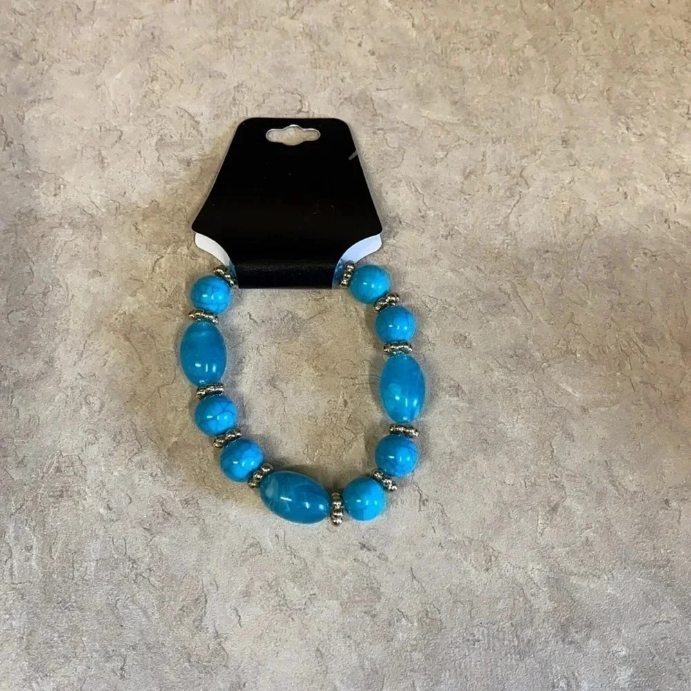 Turquoise Color and Gold Beaded Stretch Bracelet